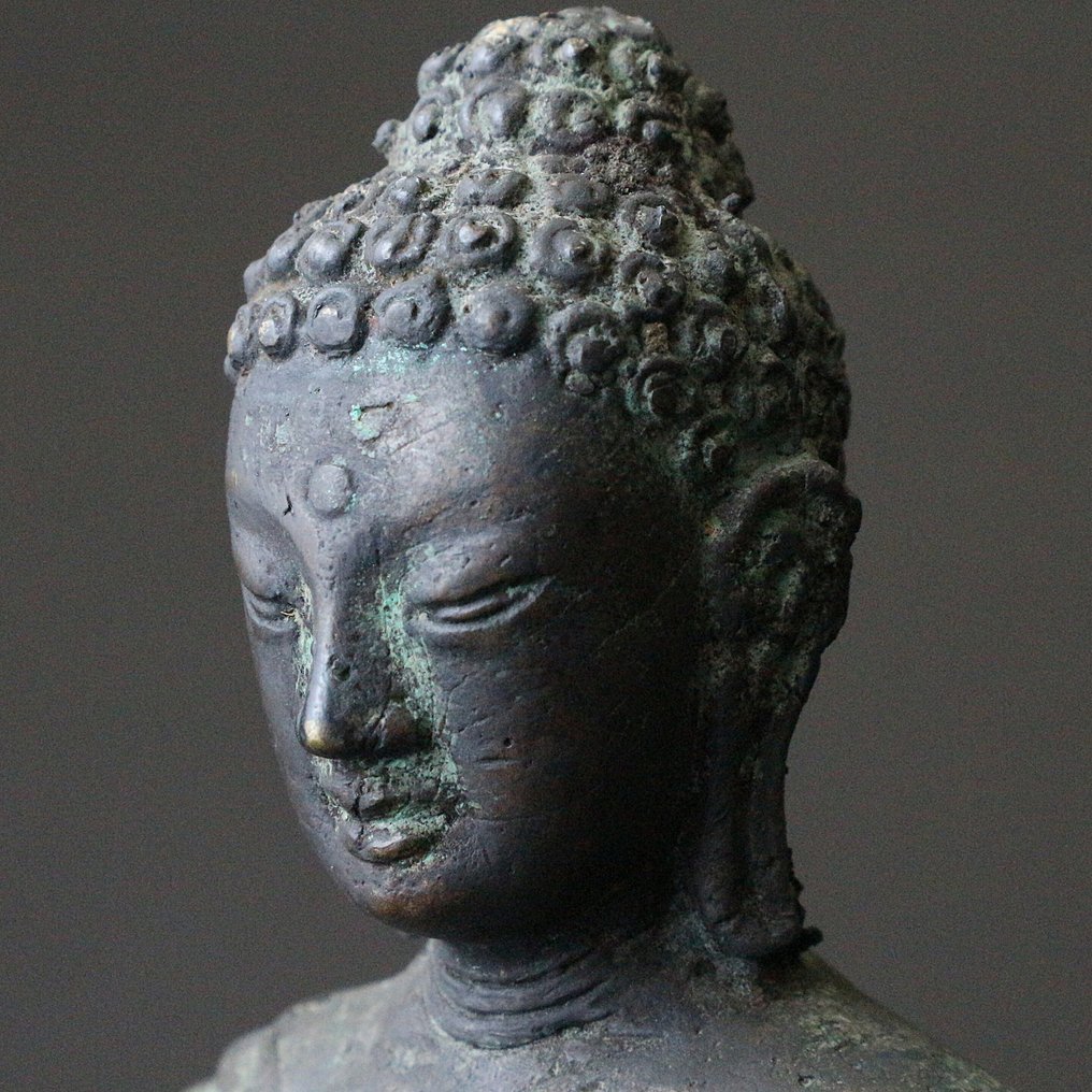 Skulptur, Bronze Buddha on Octagonal Base - 29.8 cm - Bronze #2.1