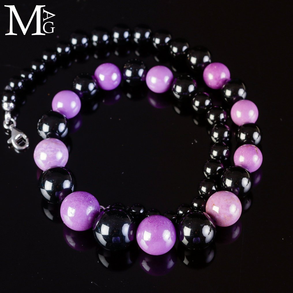 Κολιέ με φωσφοσιδηρίτη και μαύρο όνυχα με αποφοίτηση. - Ύψος: 430 mm - Πλάτος: 15 mm- 60 g #3.2