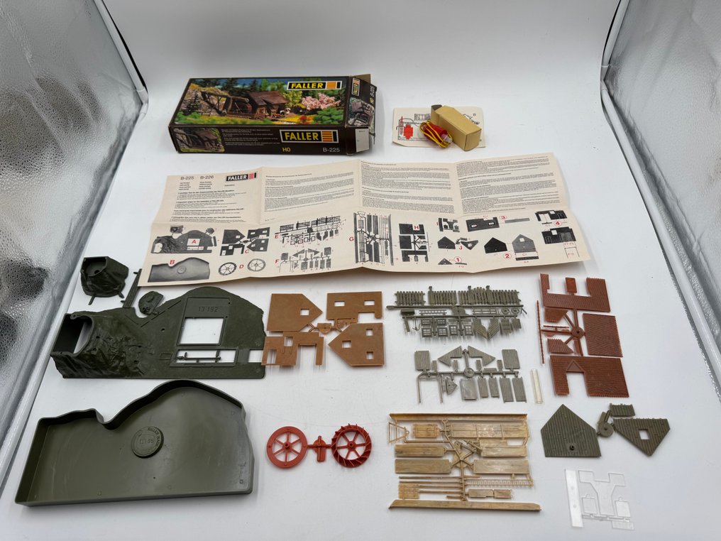 Faller H0 - B-225 - Kit di costruzioni di modellini di treni (1) #3.2