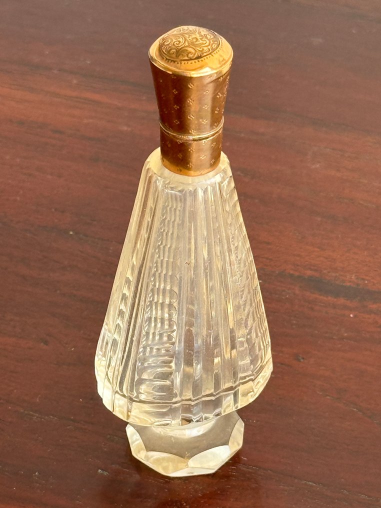 Perfume bottle - Crystal, Gold - Perfume bottles with 14K cap. #1.0