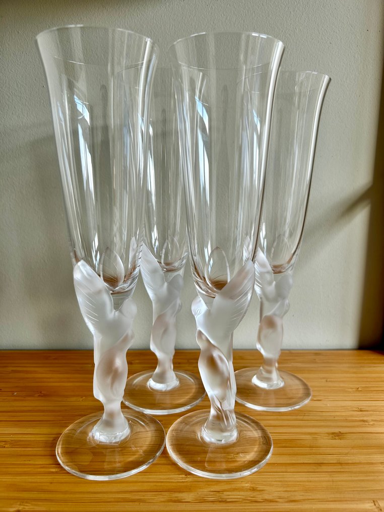 Igor Carl Faberge - Igor Carl Faberge Russian/Swiss 1906-1982 - Champagne glass (4) - Kissing Doves - Crystal - A set of 4 #1.0