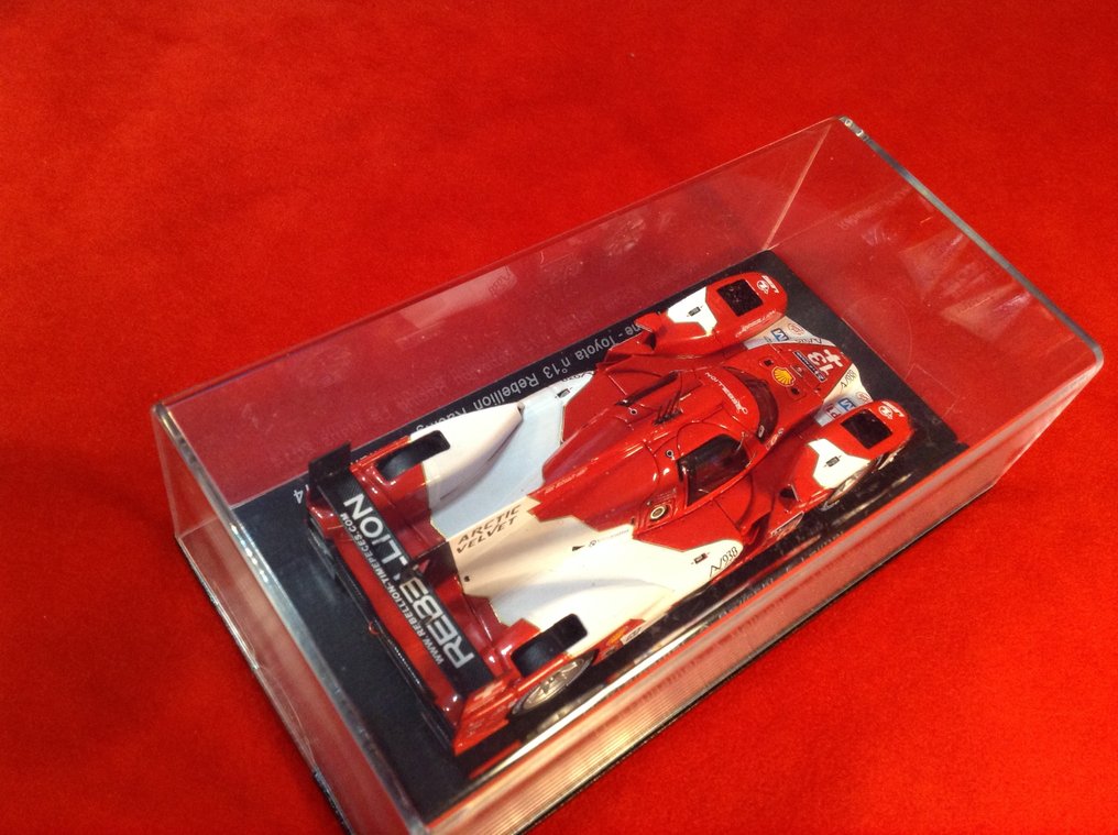 Spark 1:43 - Machetă mașină de curse - ref. #S4207 Rebellion R-One Toyota LMP1 Le Mans 2014 #13 Krailhamer/Belicchi/Leimer - Calitate excelentă - ediție limitată - dificil de găsit astăzi. #2.1