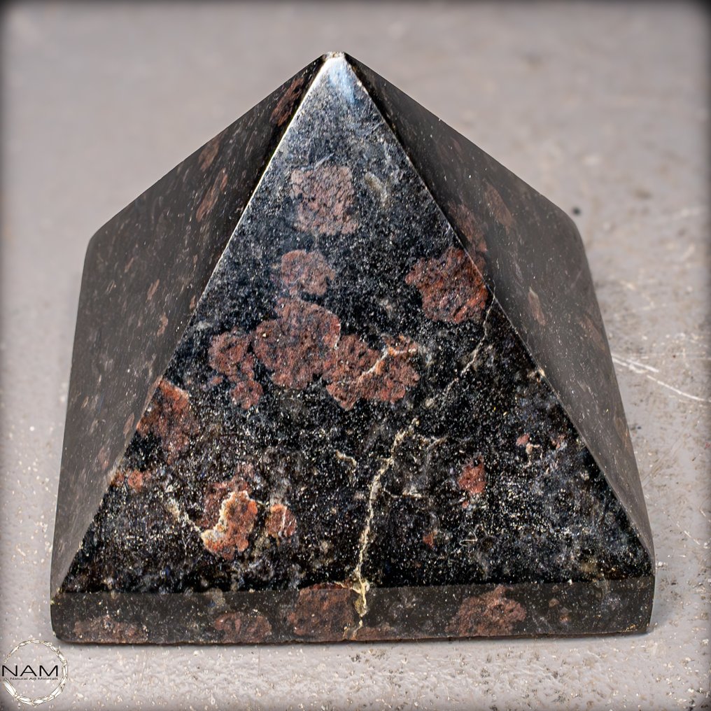 独家阿尔弗维松石、碧玺和石榴石金字塔 – 一种融合深度、能量与优雅的结合- 667.48 g #2.1