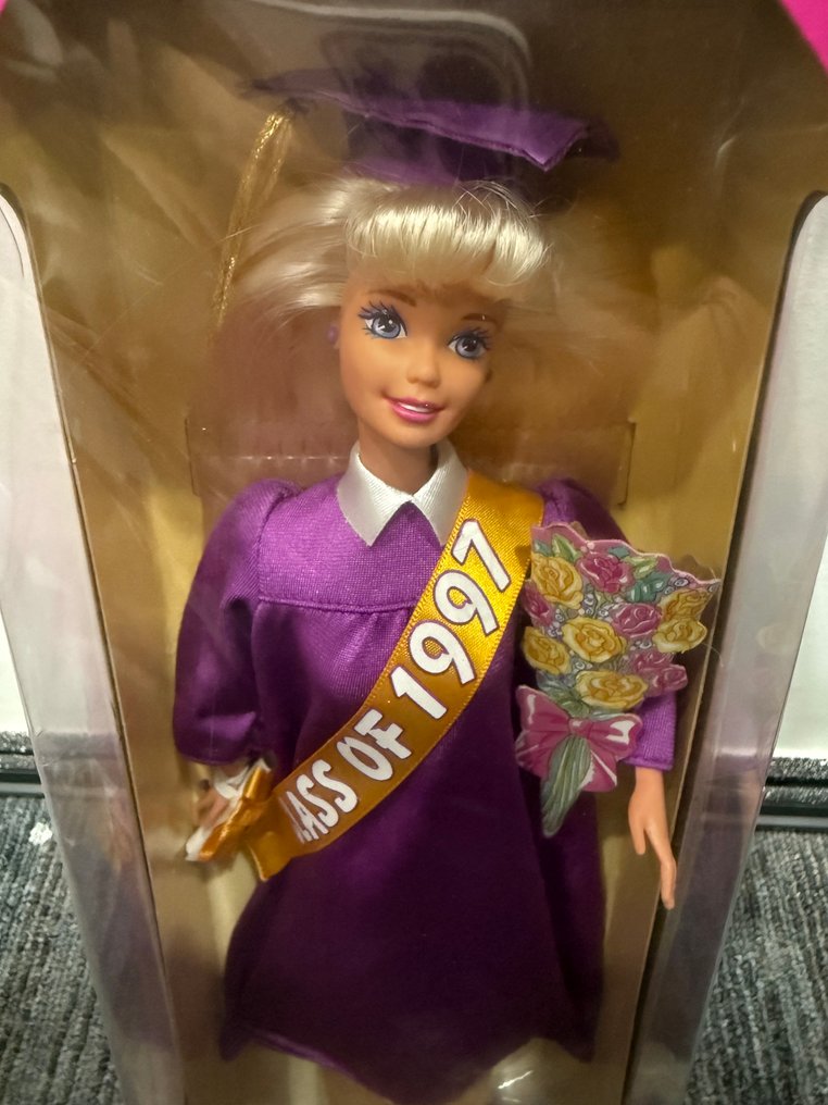 Mattel - Statuetta - 1997 Graduation Season Special Edition Barbie Doll - Cotone #4.3
