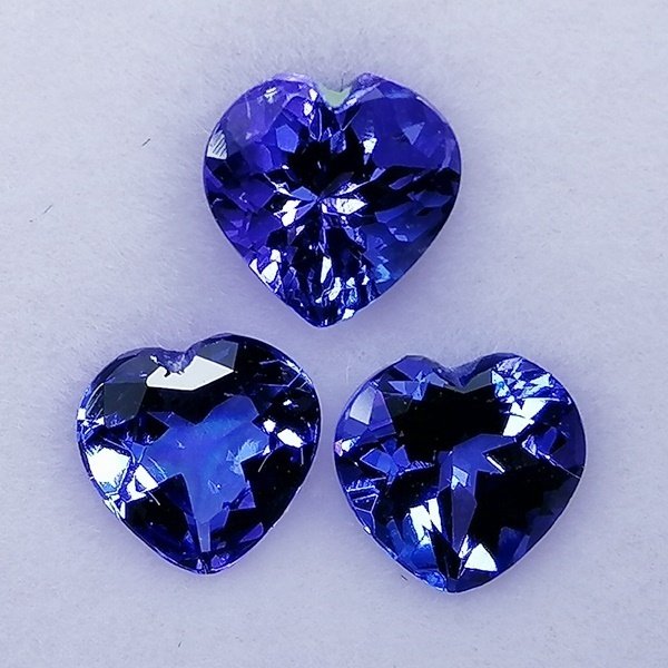 3 pcs  Tanzanite  - 2.11 ct - Instituto Gemólogico Español (IGE) #1.0