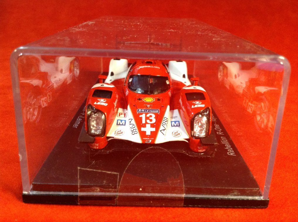 Spark 1:43 - Machetă mașină de curse - ref. #S4207 Rebellion R-One Toyota LMP1 Le Mans 2014 #13 Krailhamer/Belicchi/Leimer - Calitate excelentă - ediție limitată - dificil de găsit astăzi. #3.2