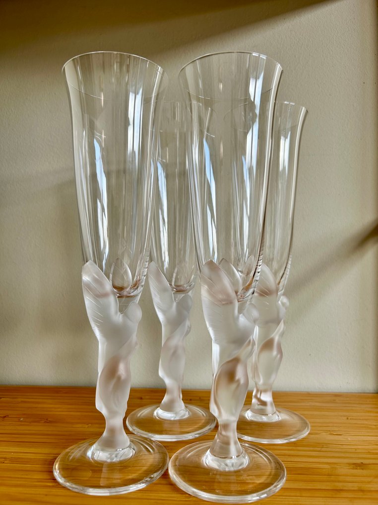Igor Carl Faberge - Igor Carl Faberge Russian/Swiss 1906-1982 - Champagne glass (4) - Kissing Doves - Crystal - A set of 4 #3.2
