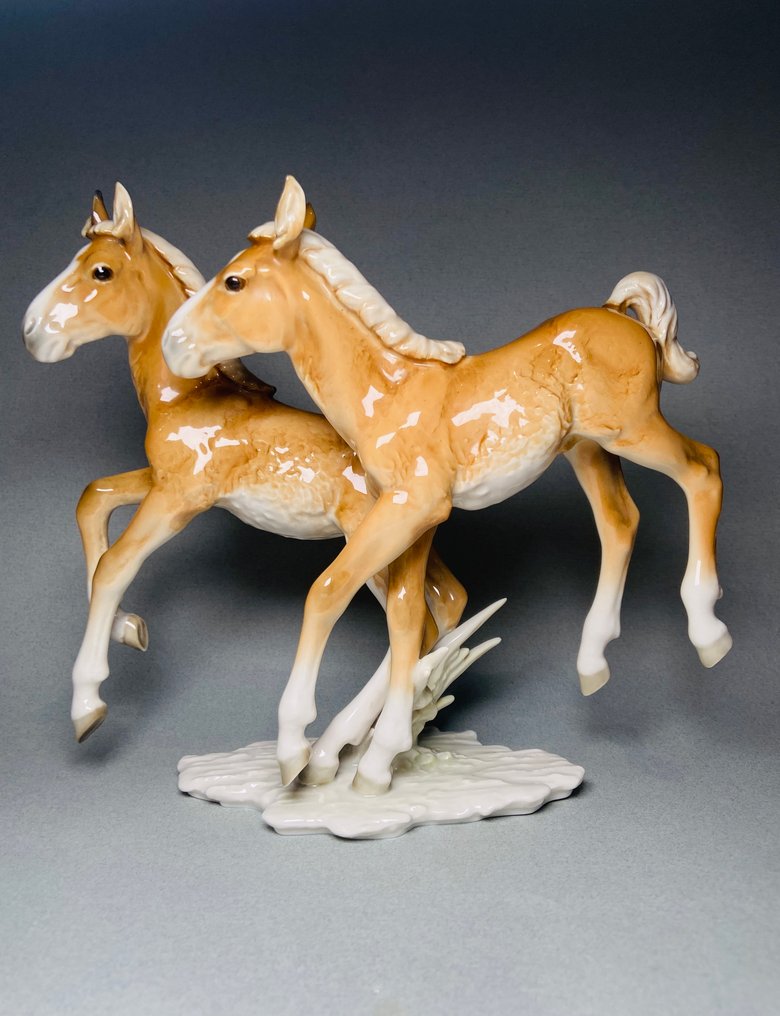Hutschenreuther, G. Granget - Beeldje - Foals - Porselein #1.0