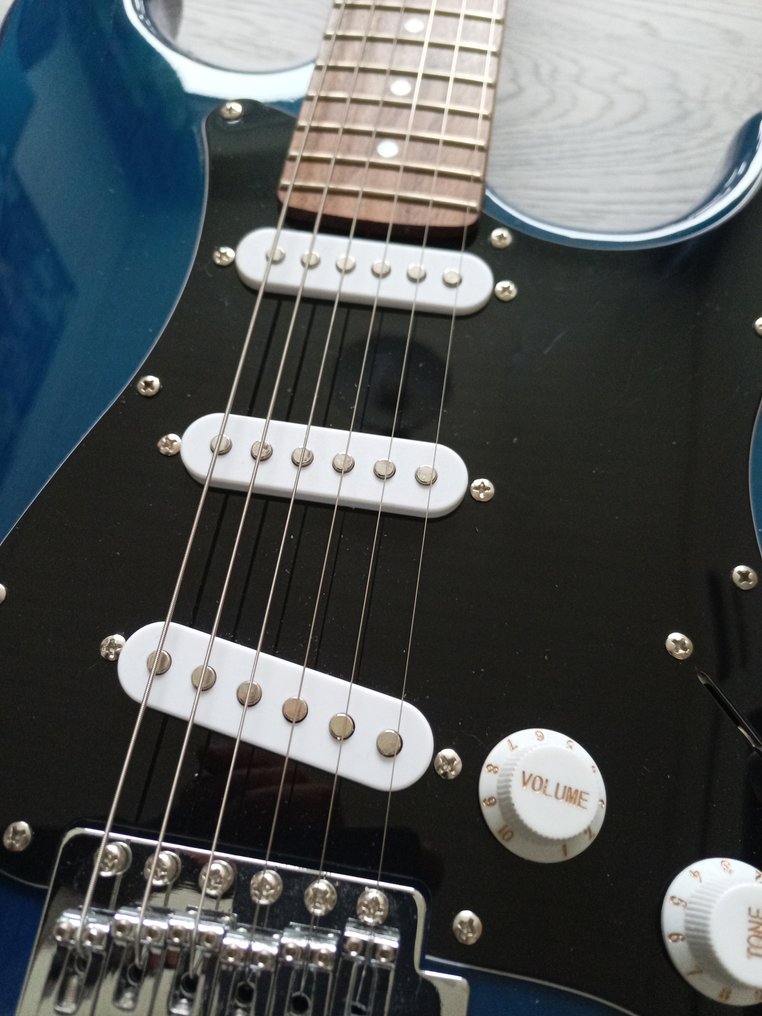 Vision - Strat Electric Guitar Set + Effect -  - 電吉他 - 2025  (沒有保留價) #4.3