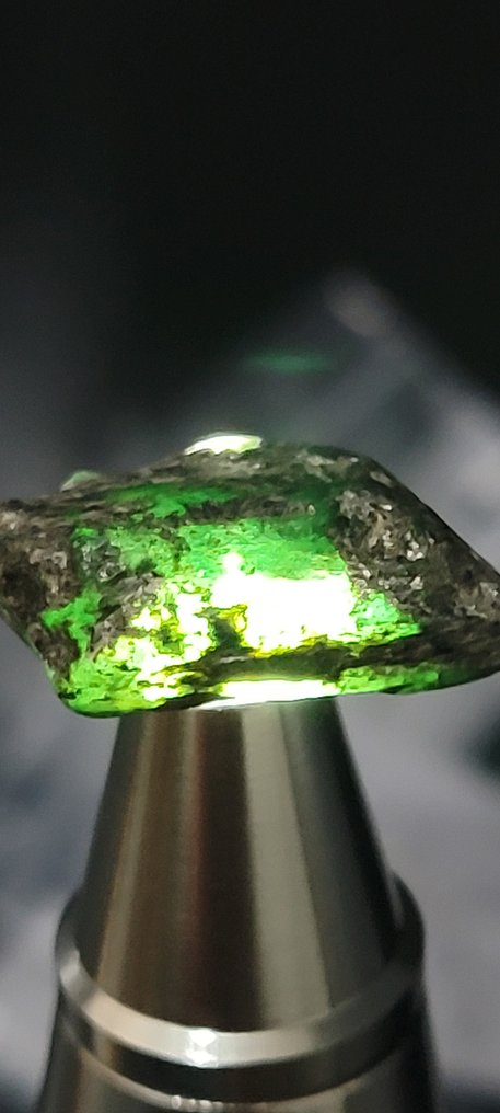 Emerald Rough- 5.1 g - (1) #2.1