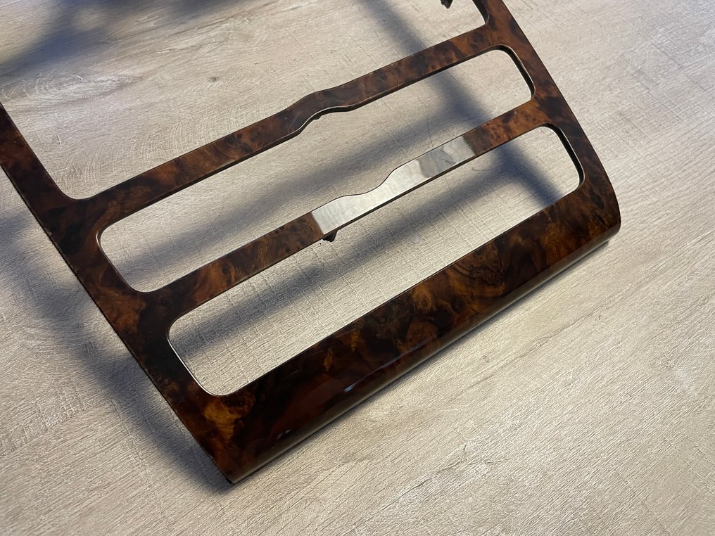 Parte interna di Bantley - Bentley - Flying Spur / Continental GT Center Console Wood - 3W0 857 244 - 2007 #1.0