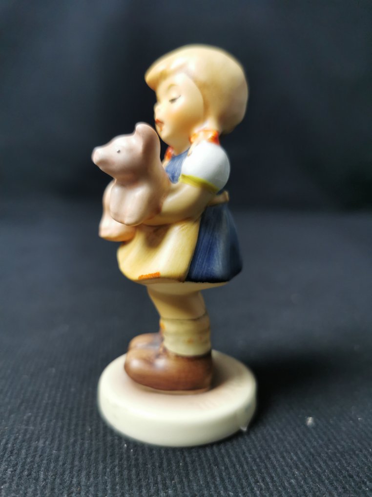 Statuette, Vintage Hummel Goebel - Statuetta "Main Glucksscilweinchen Pigtalis " #75 - TMK7 - 9 cm - Porcelain #3.2