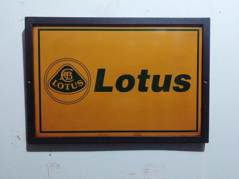 Lotus - 铁制的教导 - Lotus - 广告标牌 - 1980 - 铁 #1.0