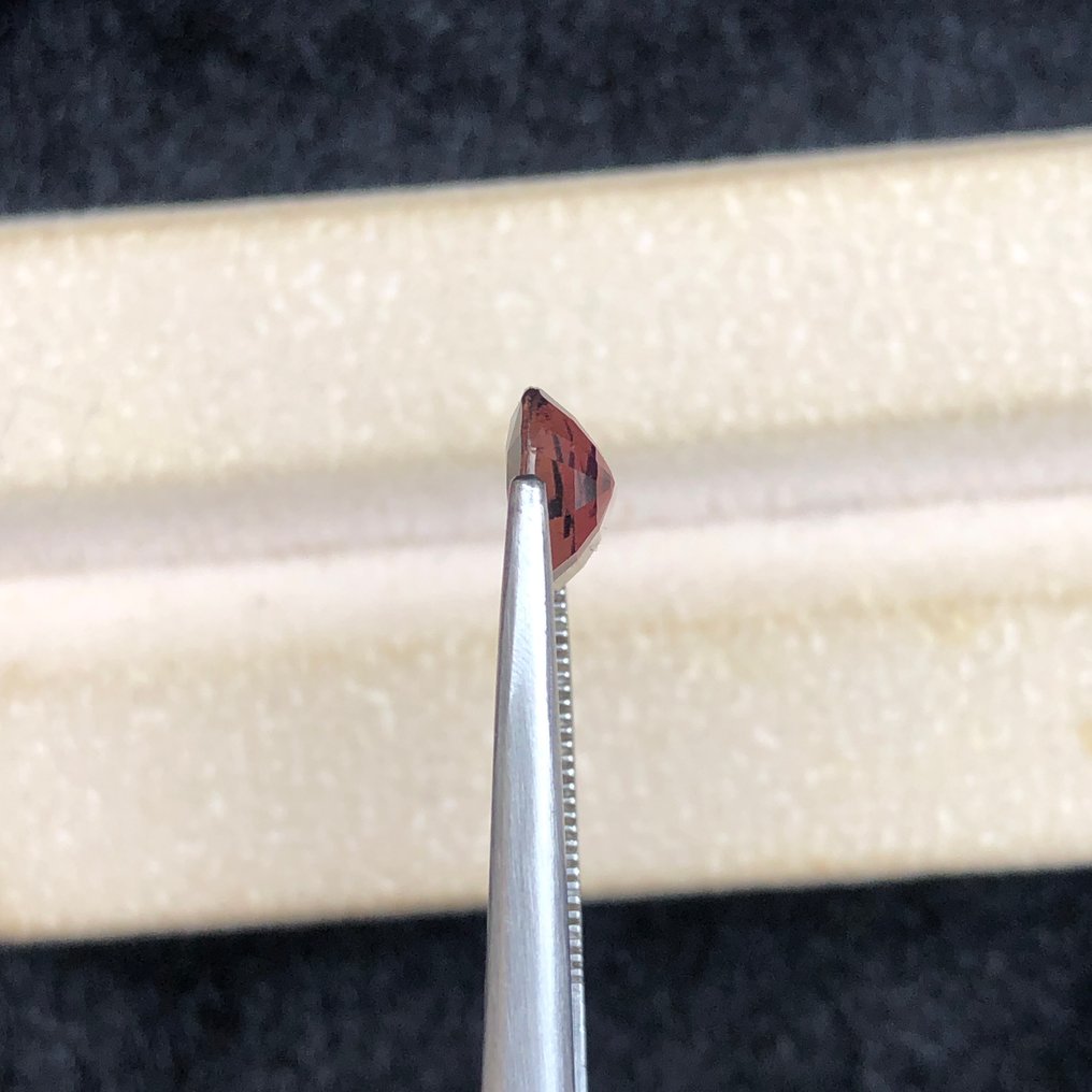 No reserve price - 1 pcs  Pink Tourmaline  - 2.24 ct - International Gemological Institute (IGI) #2.1