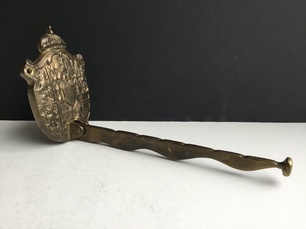 opklapbare hanger/kapstok - Coat rack - Brass - With coat of arms #2.1