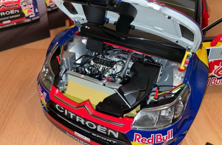 IXO 1:8 - Model race car - Citroen C4 altaya 1/8 #1.0