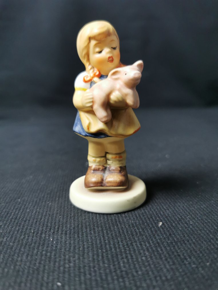 Statuette, Vintage Hummel Goebel - Statuetta "Main Glucksscilweinchen Pigtalis " #75 - TMK7 - 9 cm - Porcelain #1.0