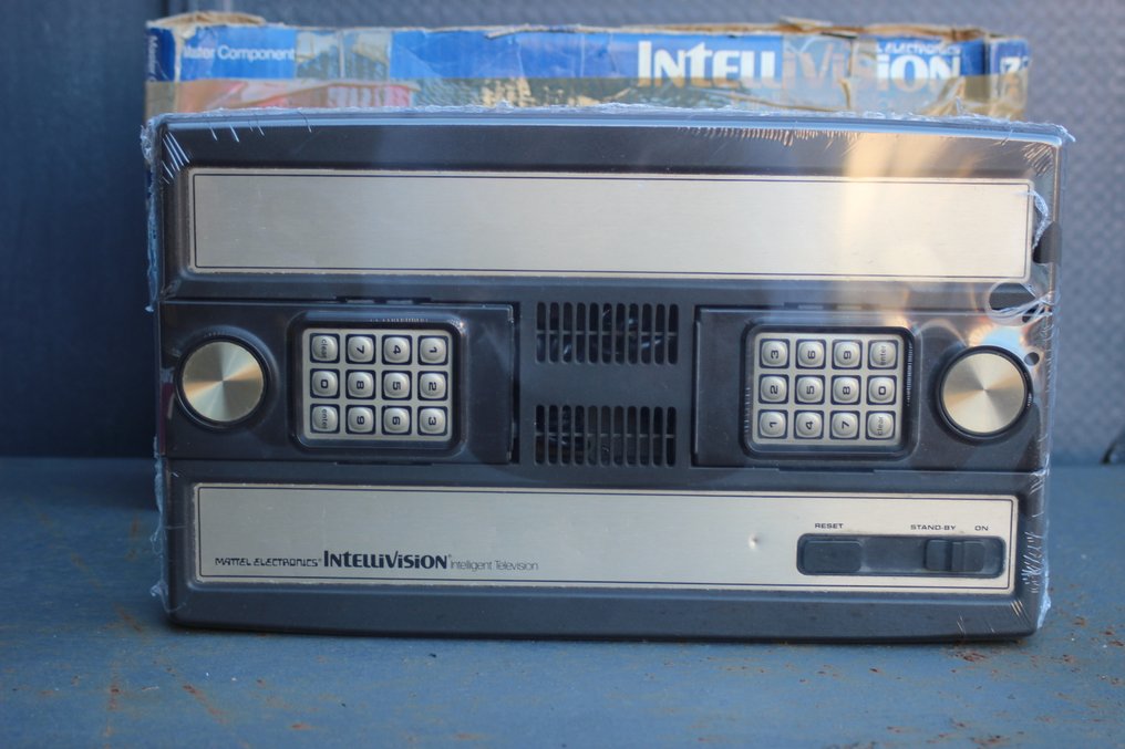 Mattel - Intellivision - with 11 games - Videospielkonsole und Spiele - In Originalverpackung #1.0