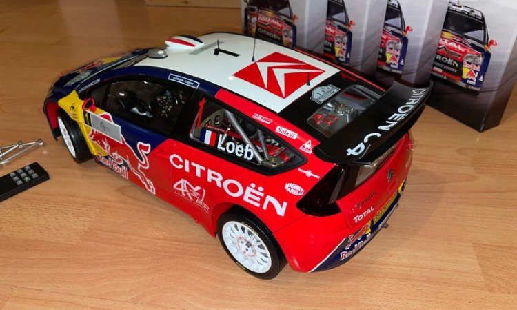 IXO 1:8 - Model race car - Citroen C4 altaya 1/8 #3.2