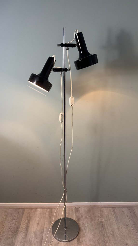 上射落地燈 - 复古Deens设计地灯 - 中世纪风格可调节灯罩 - 金屬 #1.0