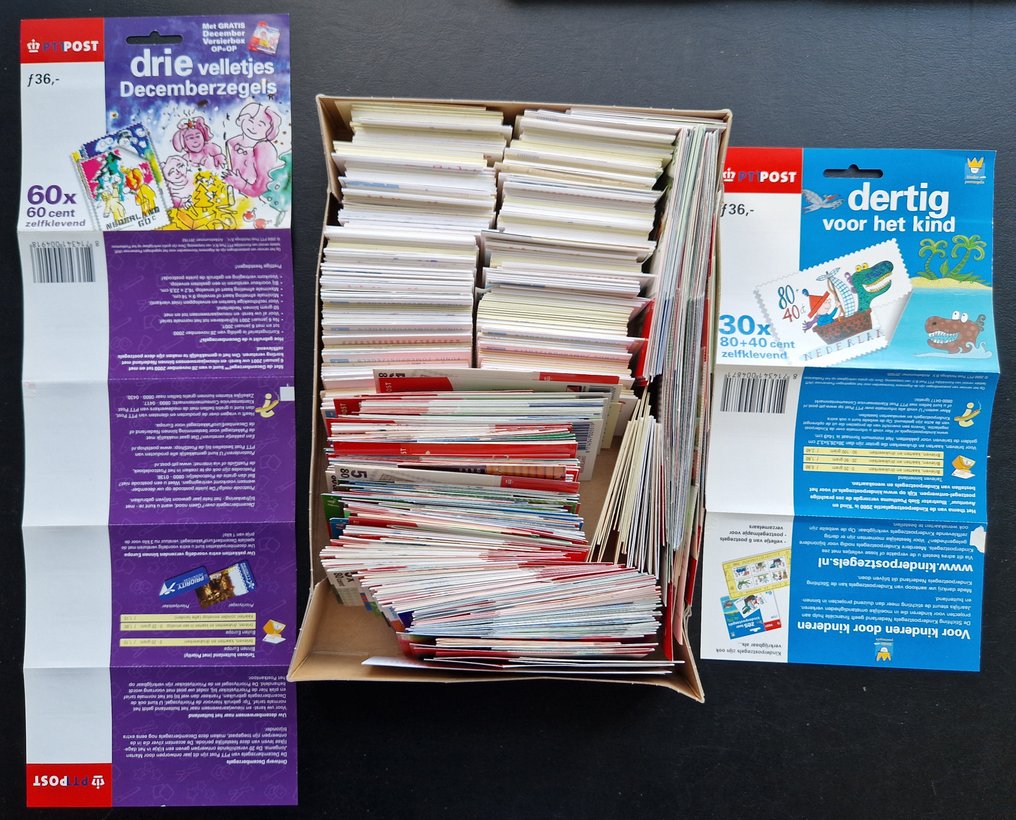 Holanda  - Grande lote pós-fim com centenas de álbuns de selos + 2 álbuns suspensos - NVPH #1.0