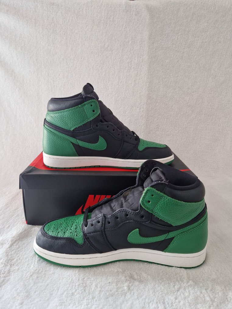 Nike - Air Jordan 1 High - High-top trainers - Size: EU 44.5 #2.1