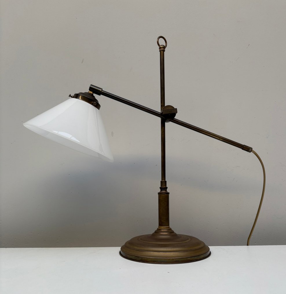 Desk lamp - Opaline glass - Art Deco style desk lamp #1.0