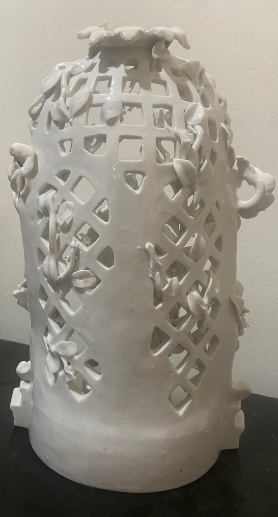 Figurine - Damigella nel Gazebo - Biscuit porcelain #1.0