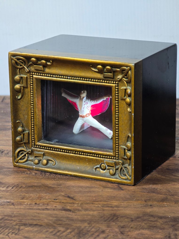 猫王 - 埃维斯·普里斯利 - “永恒的埃尔维斯”点亮立体画——奥尔谢夫斯基的光之画廊（已停产） - 2009 #1.0