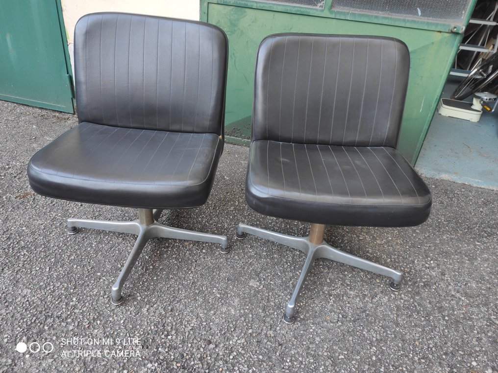 Vaghi - Πολυθρόνα (2) - Αλουμίνιο, Δέρμα - Μαύρο δέρμα τη δεκαετία του '70. #1.0