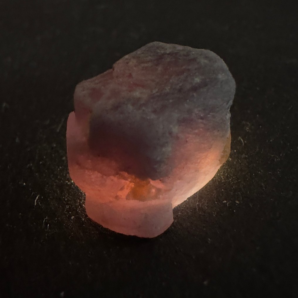 Ζαφείρι Τραχύς - Ύψος: 16 mm - Πλάτος: 11 mm- 5.4 g - (1) #1.0