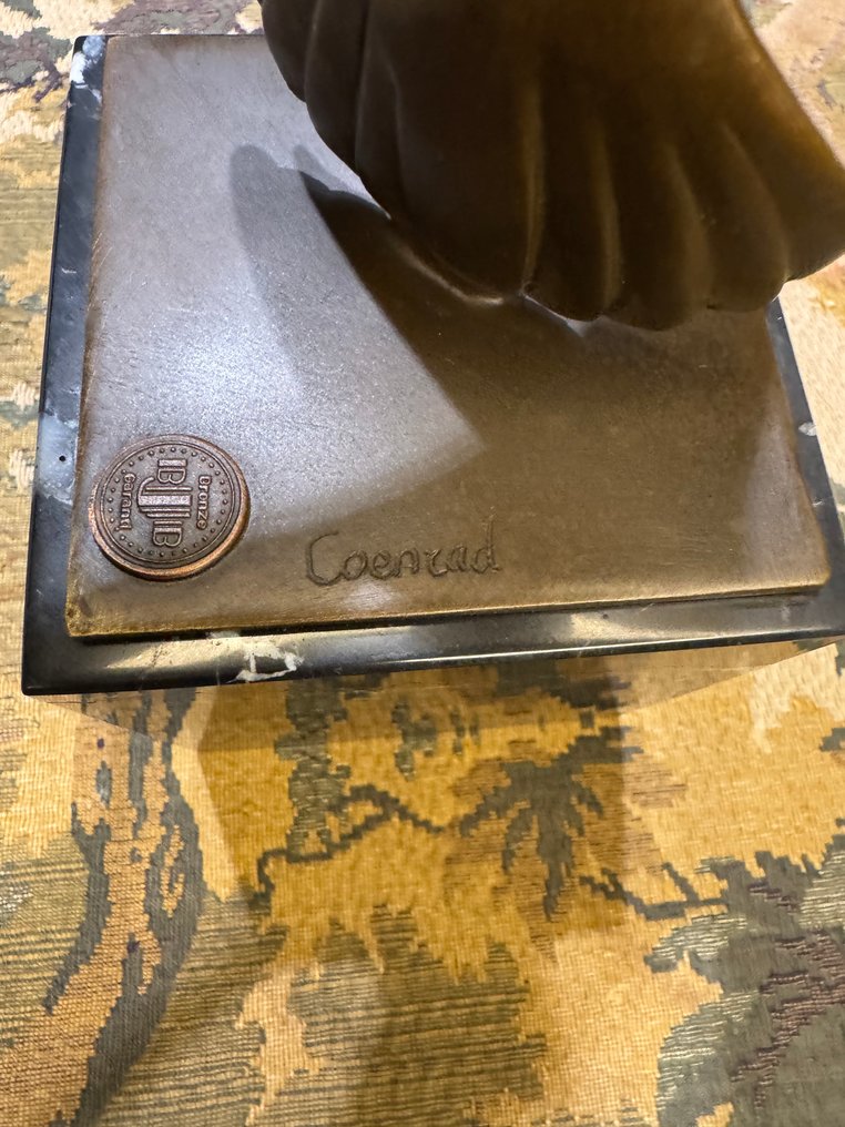 Johan Coenraad Altorf (1876-1955) - after - Sculpture, Duif - 30 cm - Bronze, Marble #4.3