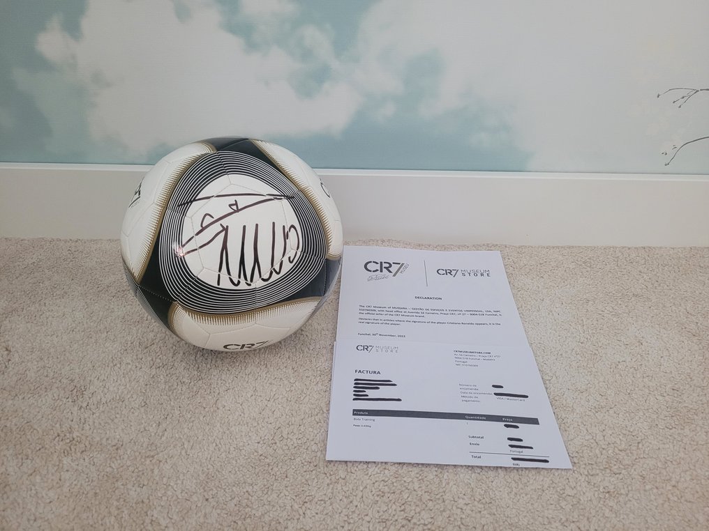 Cristiano Ronaldo. Ballon signé par CR7 avec certificat. #1.0