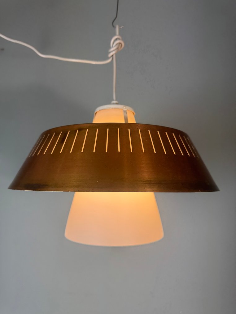 Κρεμαστό φωτιστικό - Μέταλλο, Γυαλί - Κρεμαστό φωτιστικό από γάλα κρύσταλλο και μέταλλο. #3.2