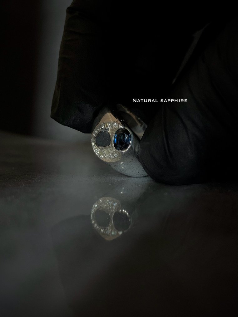 Handcrafted silver ring, a unique piece in the world, with meteorite, moissanite, and sapphire. Iron meteorite - 9 g #1.0