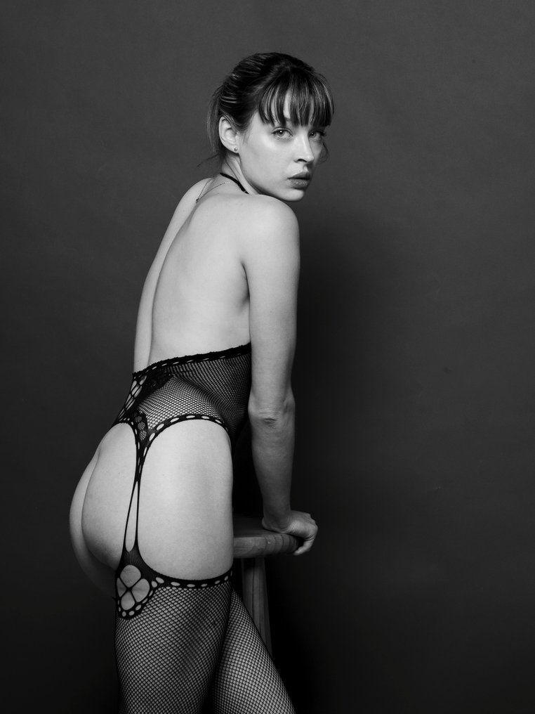 Jean-Guy Caumeil (1945–2018) - Sharlyne au tabouret N&B #3.2