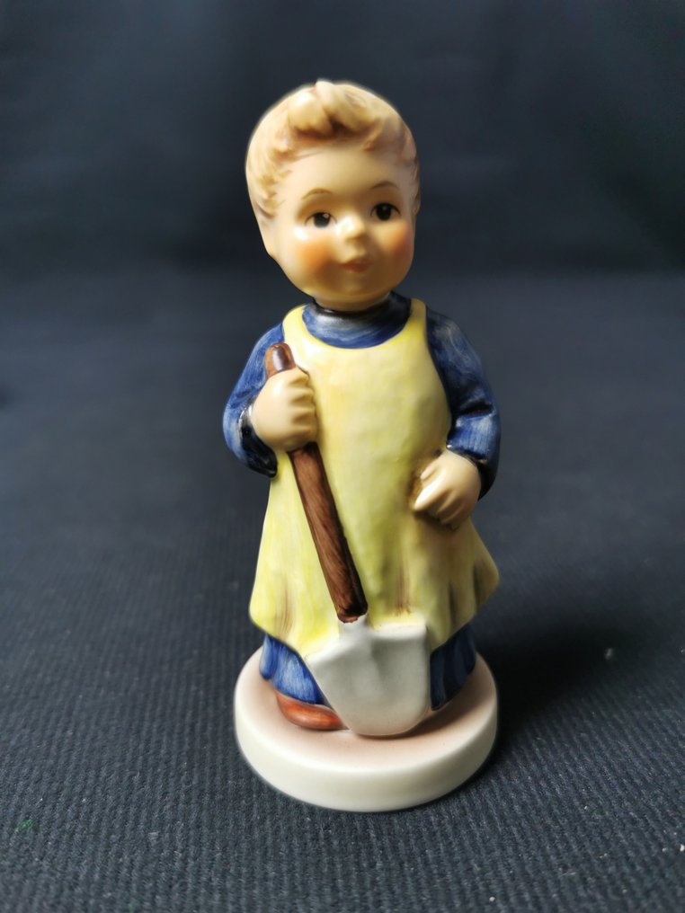 Statuette, Vintage Hummel Goebel - Statuetta "Muh noch umgraben Graden Treasures " #88 TMK7 - 10 cm - Porcelain #1.0