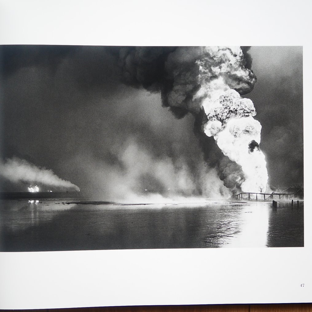 Signed, Salgado - KUWAIT - 2016 #3.2