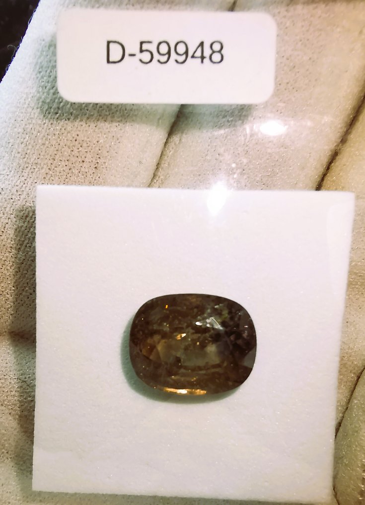 Sans prix de réserve - 1 pcs  Vert, Jaune Saphir  - 7.38 ct - Instituto Gemólogico Español (IGE) #1.0