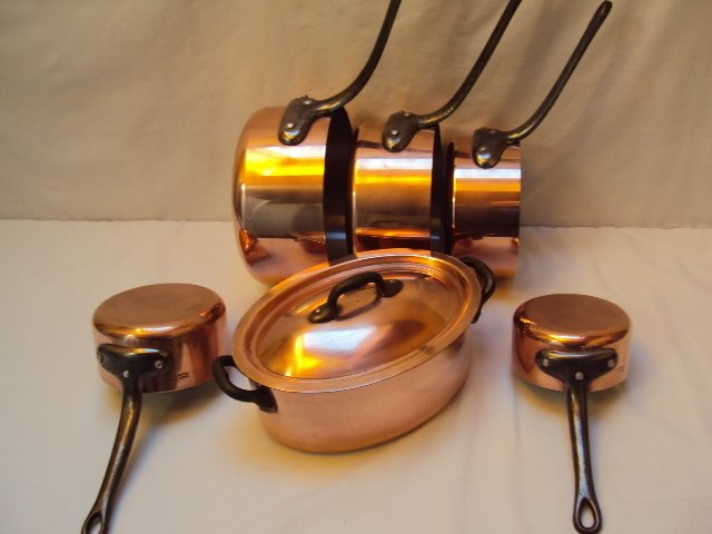 5 casseroles cuivre et 1 cocotte ovale avec couvercle - 烹饪锅套装 - 铜, 黄铜, 铁 #1.0
