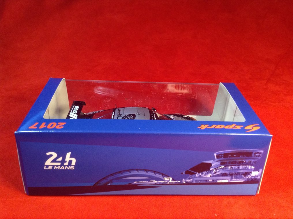 Spark 1:43 - Modellino di auto da corsa - ref. #S5840 Porsche 911 (991) RSR GTE Am Proton Competition "Abu Dhabi" Le Mans 2017 #88 - excellent quality - limited edition - hard to find today  #4.3