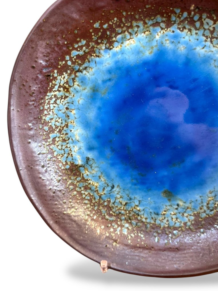 珍稀的有田南蛮拉皮斯釉盘——瓷器中的海洋深渊渐变 - 瓷器 - 日本 - 昭和年代(1926-1989) #1.0