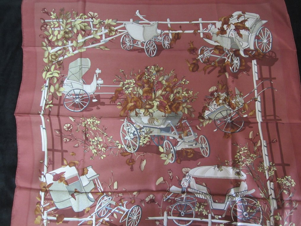 Hermès - Au Bois Dormant  DE STROPPA  1983  SOIE - Foulard #2.1