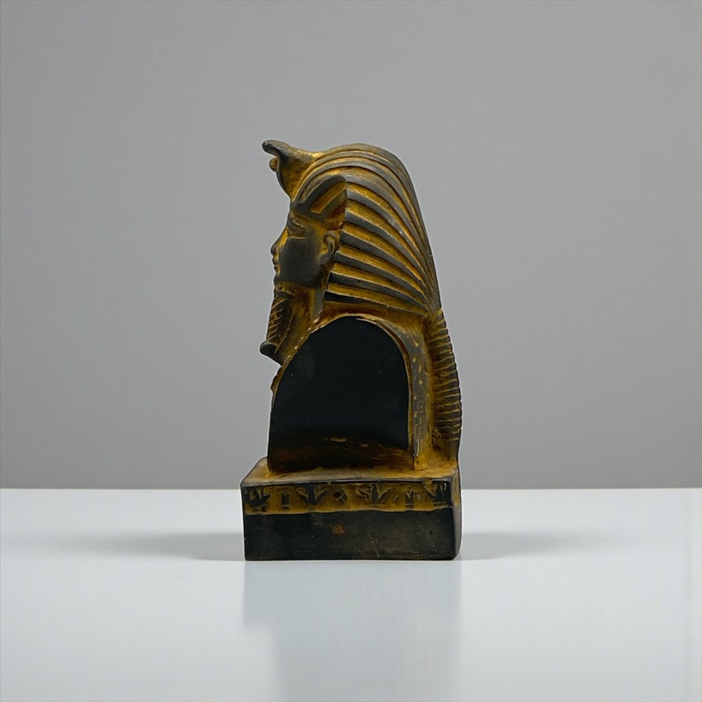 Replica of ancient Egyptian King Tutankhamun Mask Bust  (No reserve price) #3.2