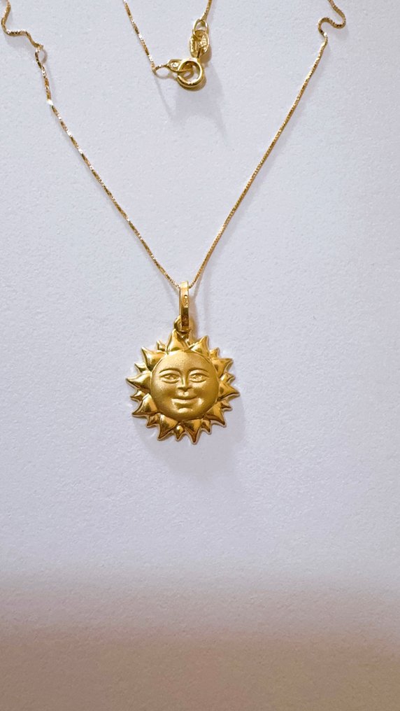 Sem preço de reserva - Colar com pingente - 18 K Ouro amarelo - 45cm - 1,7cm x 1cm, 1,55g #1.0