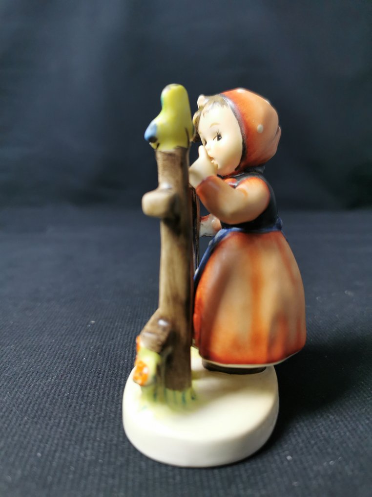 Statuetka, Vintage Hummel Goebel - Statuetta "Fruhlingsidyll Sings of Spring" #1948 - TMK6 - 10 cm - Porcelana #2.1
