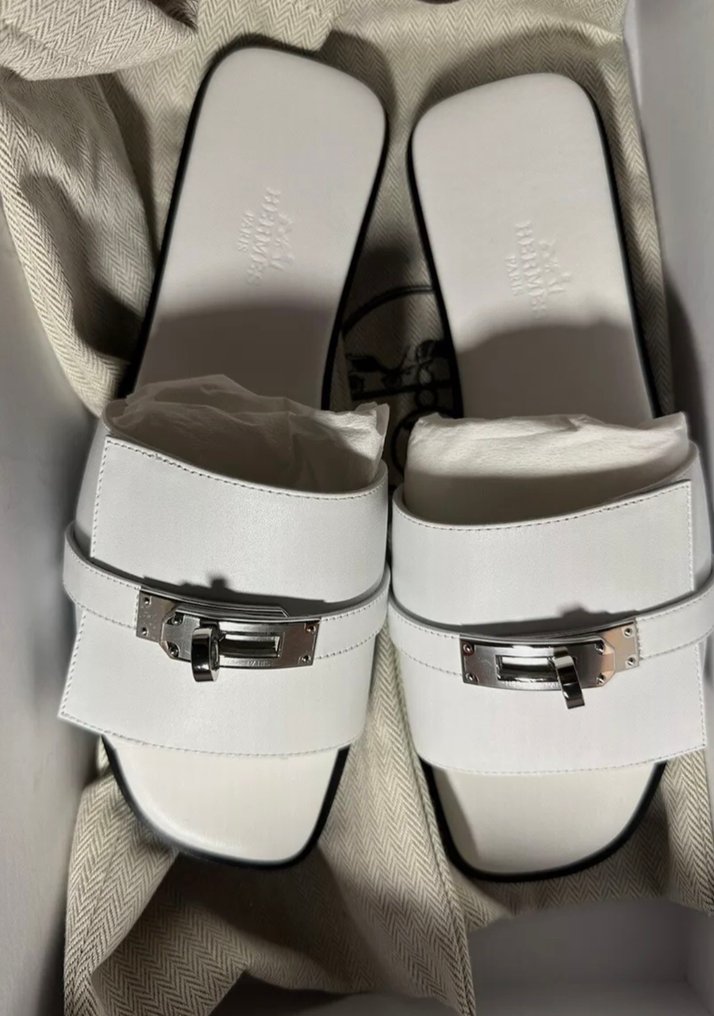 Hermès - Flat sandals - Size: EU 37 #1.0