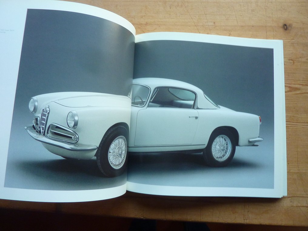 Book - Alfa Romeo - boeken 3x Bellezza Necessaria, Archieven, 155 #2.1