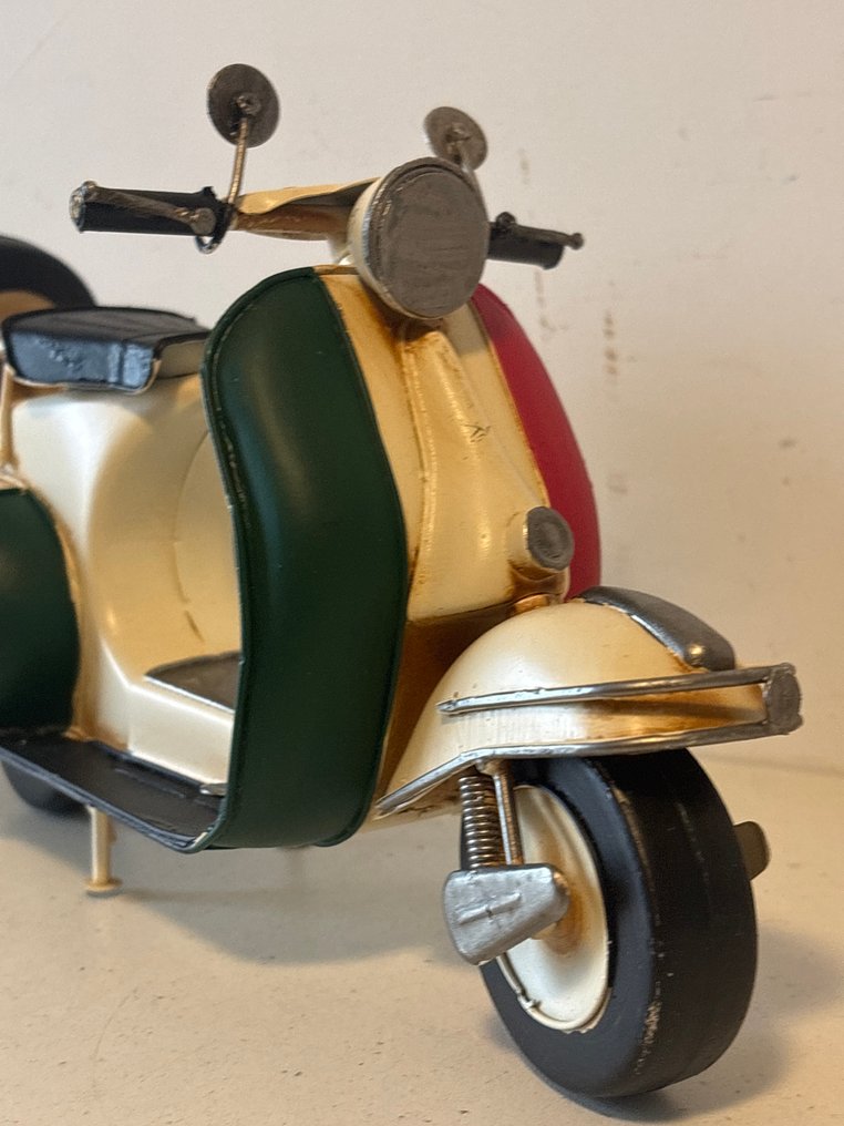 Skulptur, Oldtimer Vespa - 16.5 cm - Metal #3.2