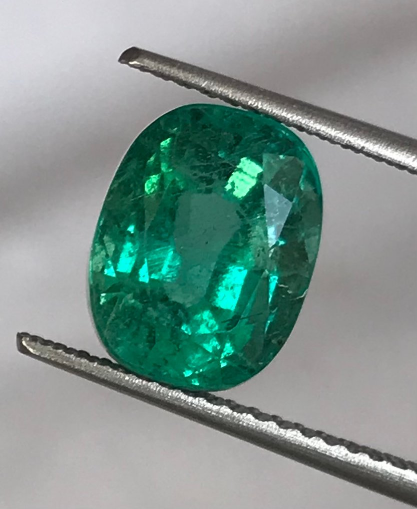 1 pcs  Grøn Smaragd  - 3.74 ct - International Gemological Institute (IGI) #1.0